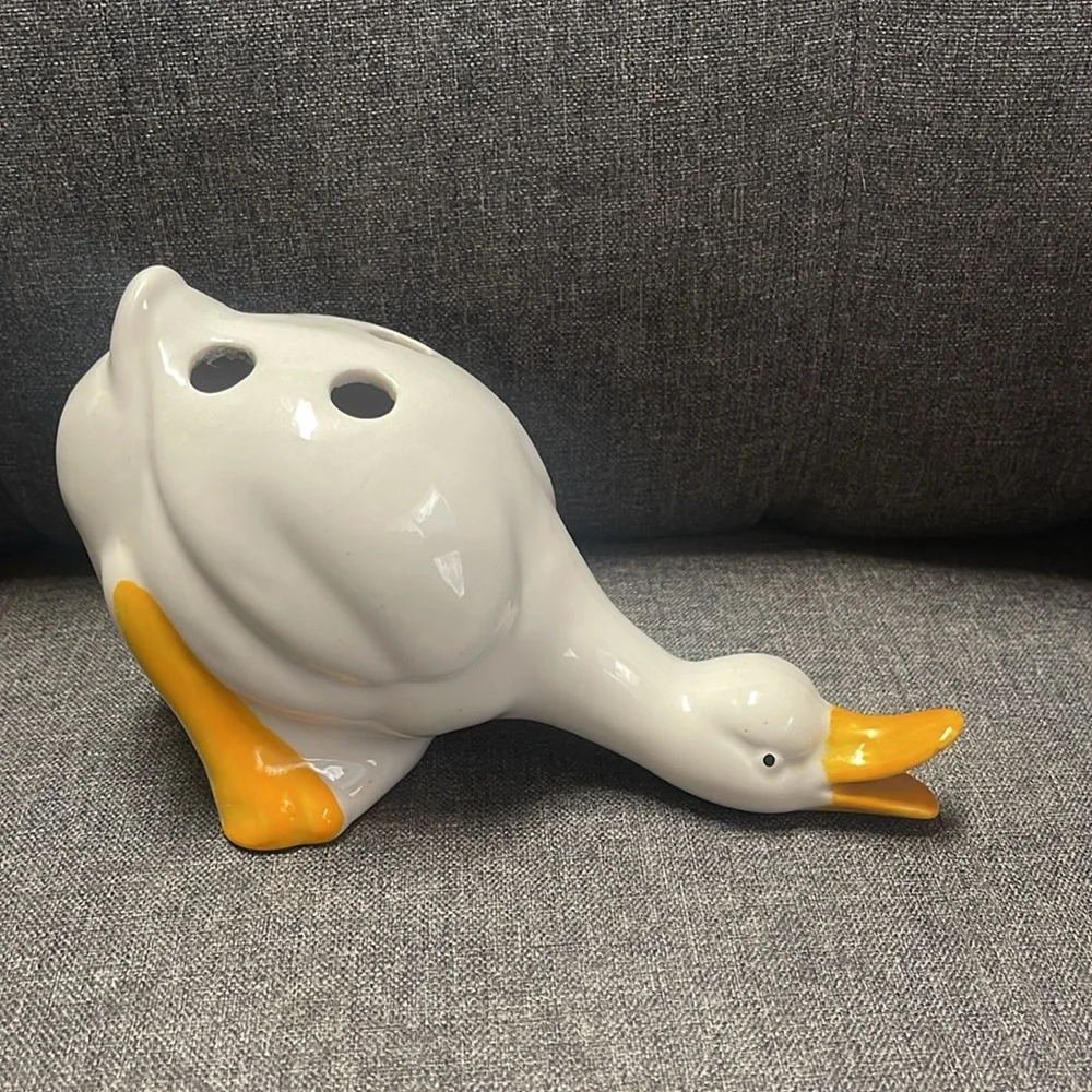 Vintage Quacking Duck Toothbrush Holder